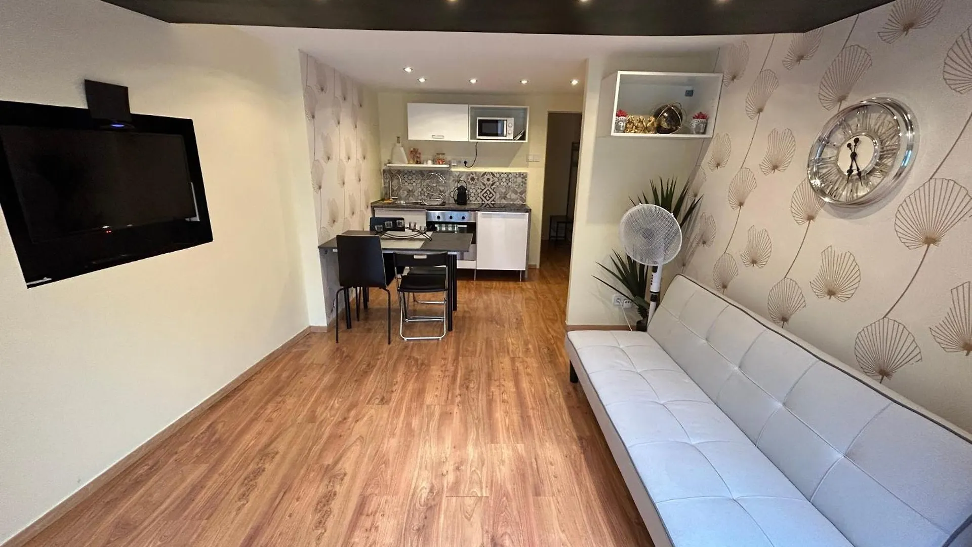 Appartement 2 Chambres - Central Lyon 0*,  France